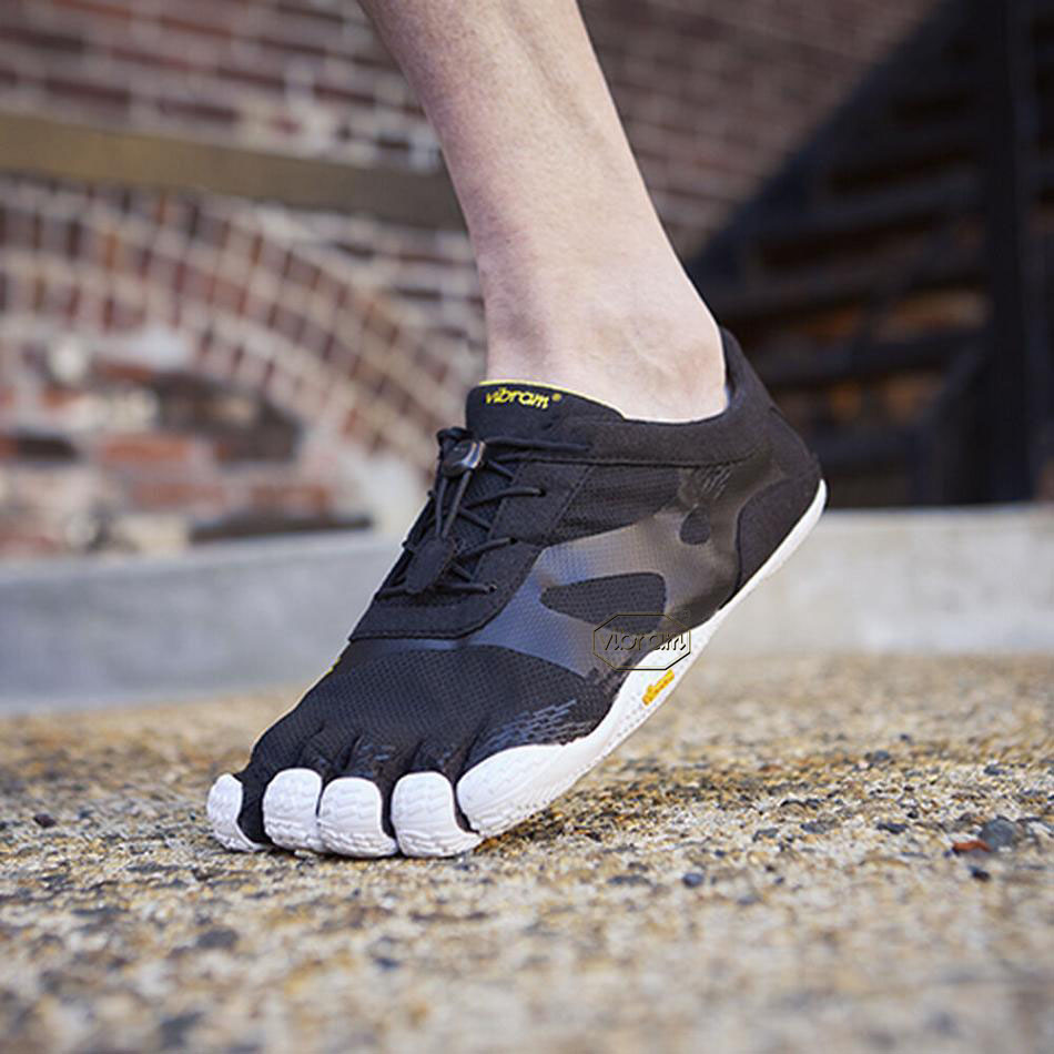 Tenis Deportivos Vibram KSO EVO Hombre Negros Blancos | MX_P80